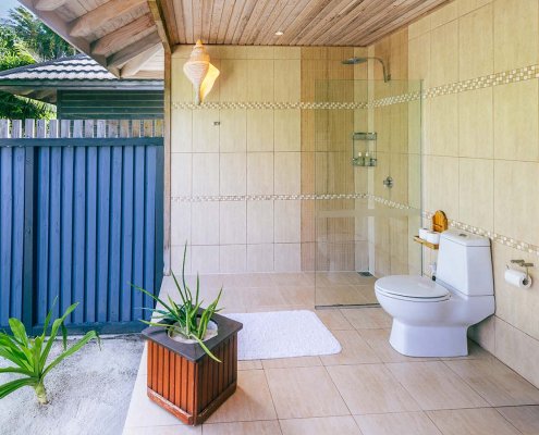 KUR_BeachVilla_2024_5 Outdoor bathroom at Kuredu island resort & spa beach villa in The Maldives
